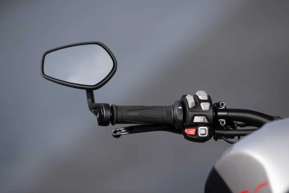 Triumph Speed Triple 1200 RS 2025 TEST [GALLERY] (69)