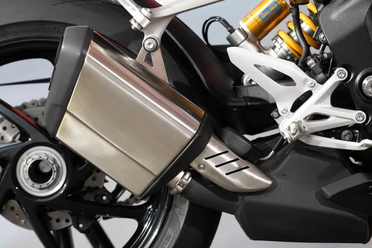 Triumph Speed Triple 1200 RS 2025 TEST [GALLERY] (74)