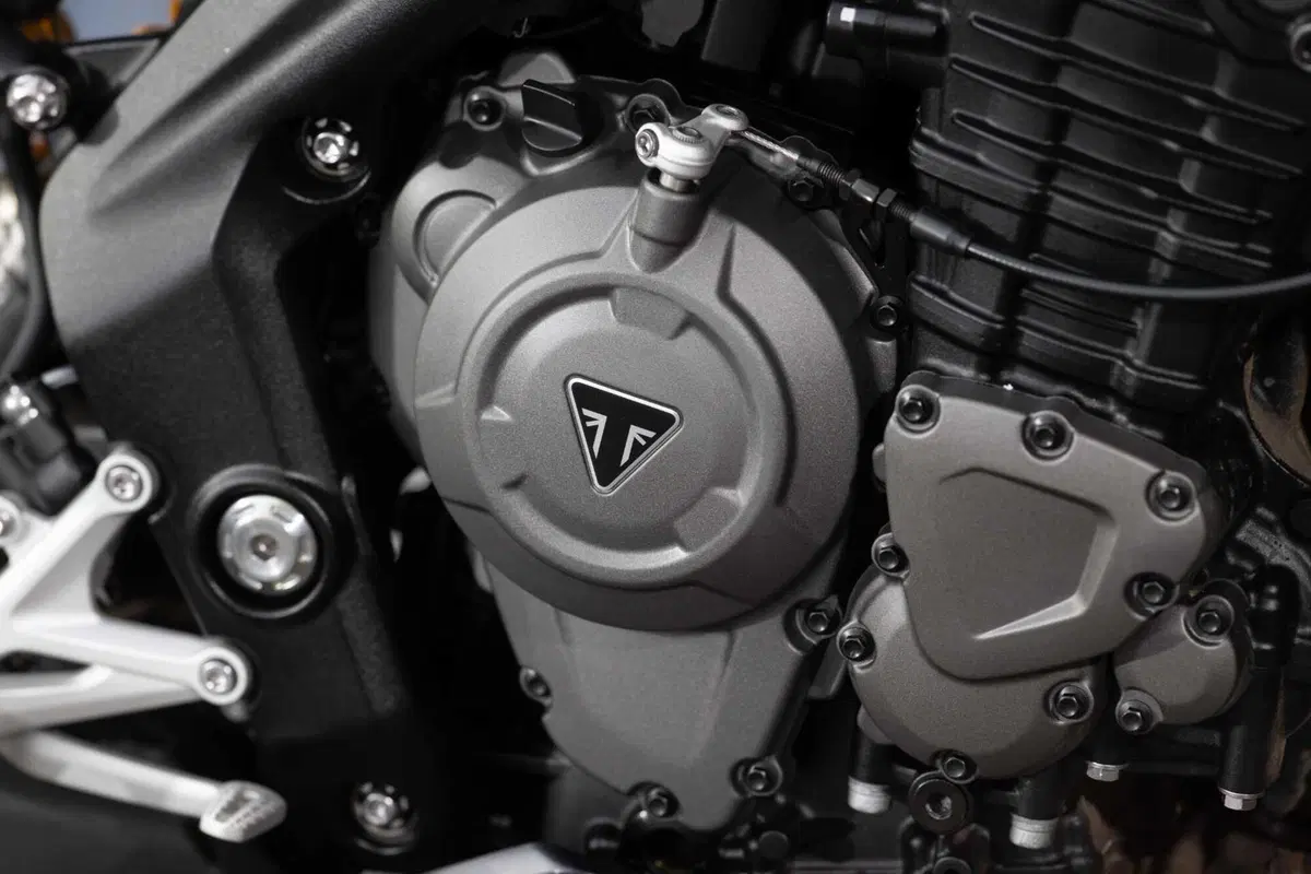 Triumph Speed Triple 1200 RS 2025 TEST [GALLERY] (81)