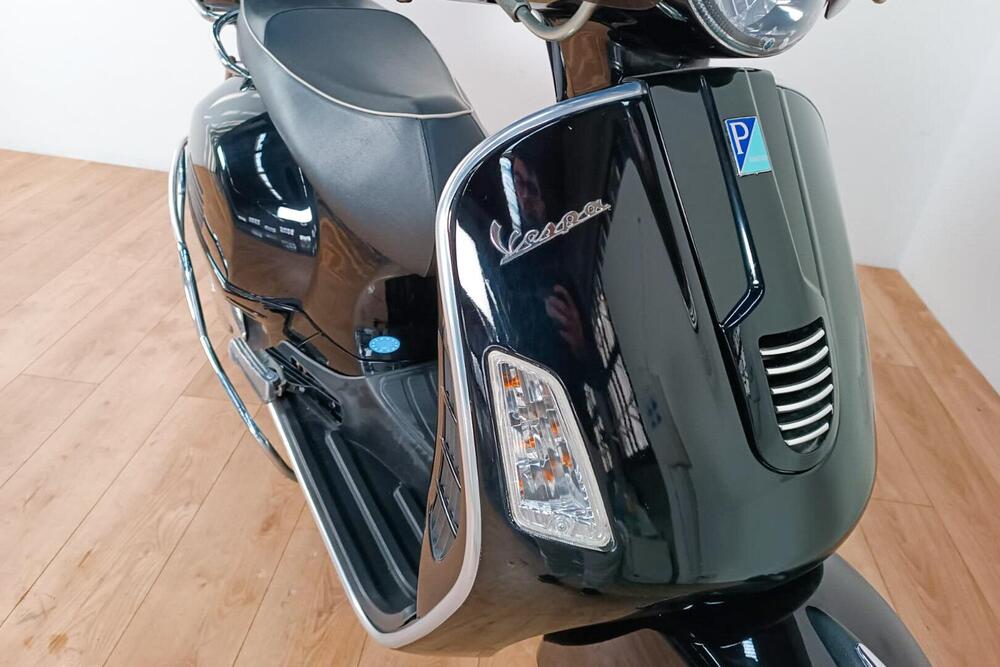 Vespa GTS 300 Hpe Super Tech (2019) (5)