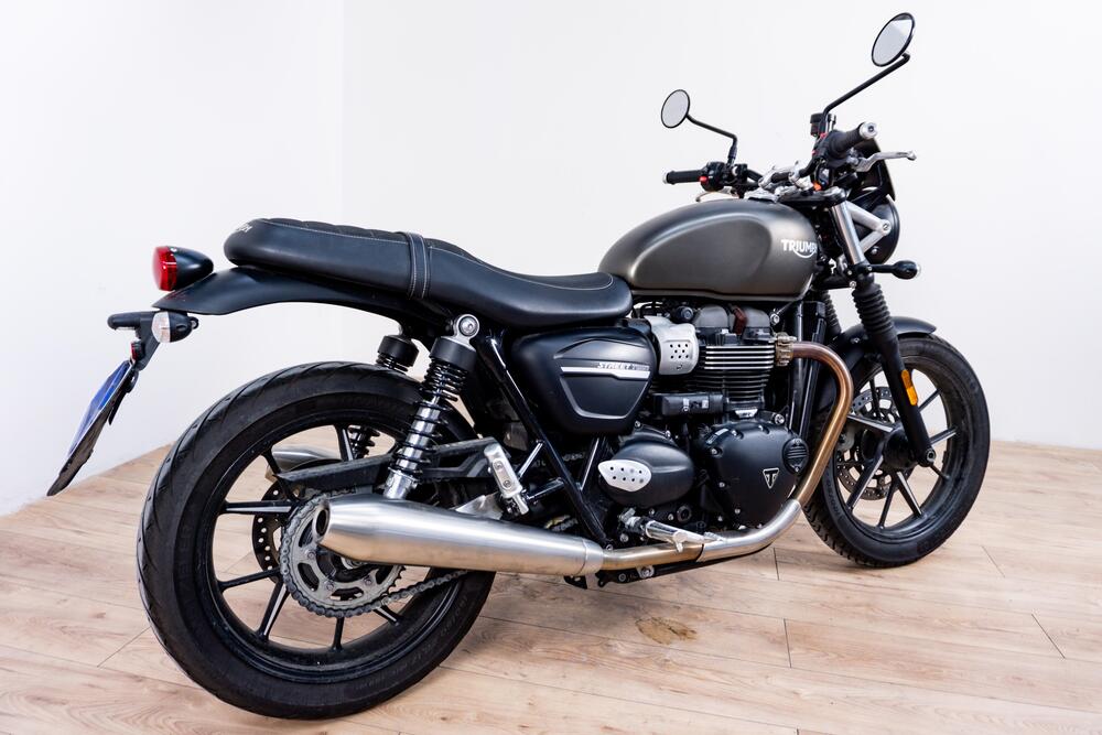 Triumph Street Twin 900 (2017 - 18) (3)