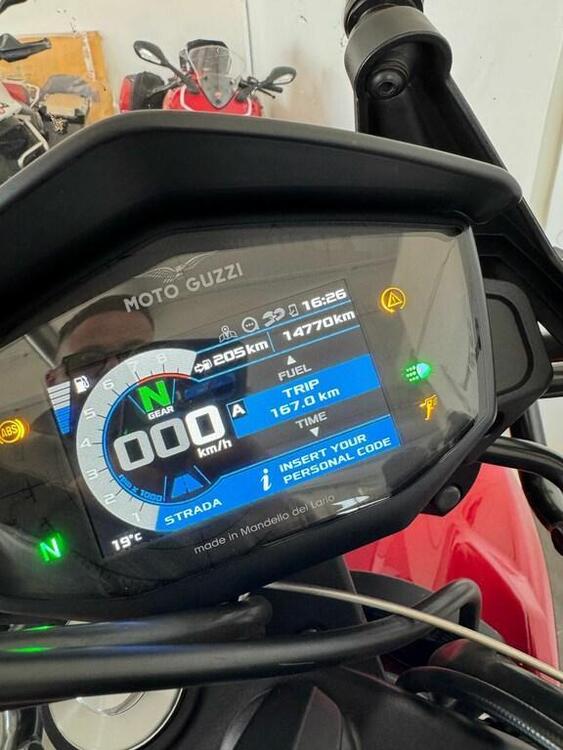 Moto Guzzi V85 TT (2019 - 20) (5)