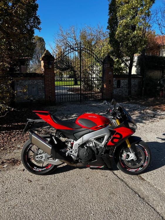 Aprilia Tuono 1100 V4 (2021 - 24) (2)