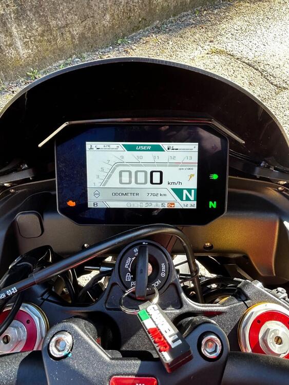 Aprilia Tuono 1100 V4 (2021 - 24) (5)