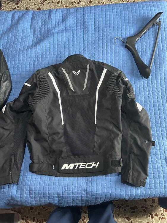 Giacca traforata Mtech Taglia L-XL (3)