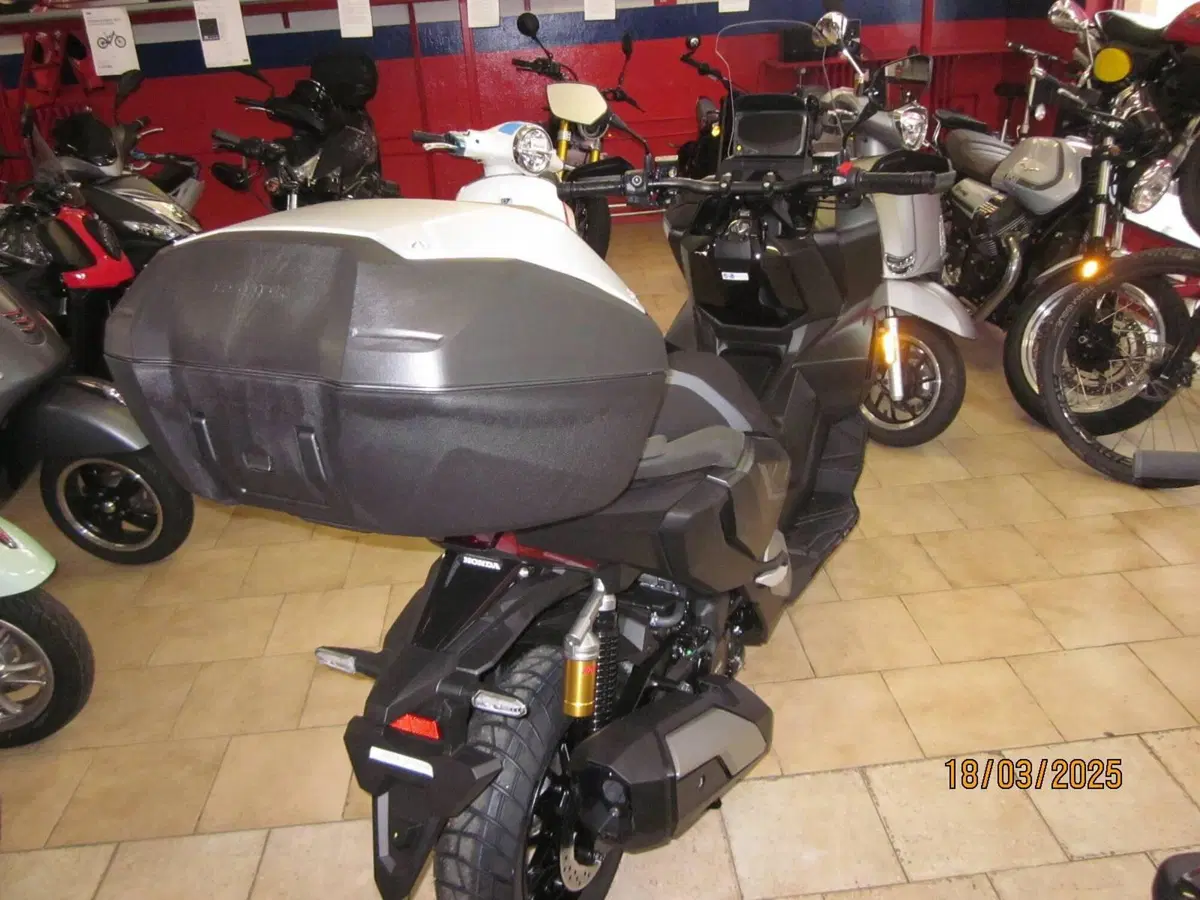 Honda ADV 350 (2025 - 26) (3)