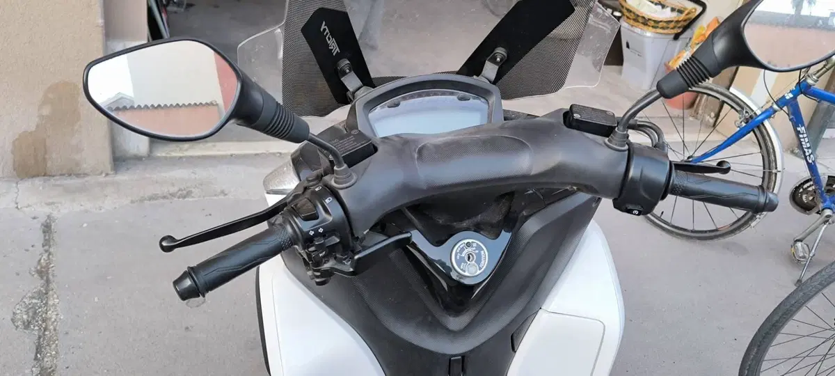 Yamaha Tricity 155 (2017 - 20) (2)