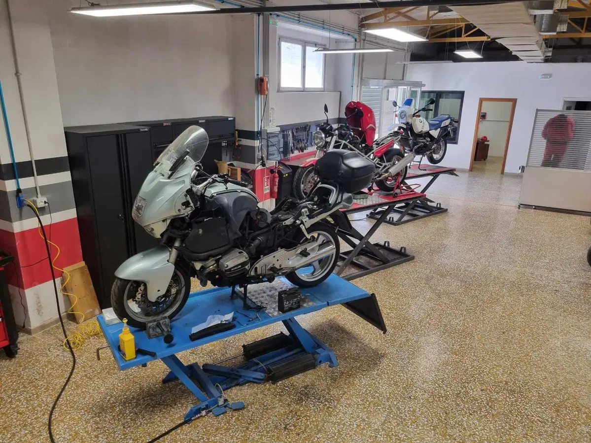 Moto Tecnica, nuova officina a Roma (4)