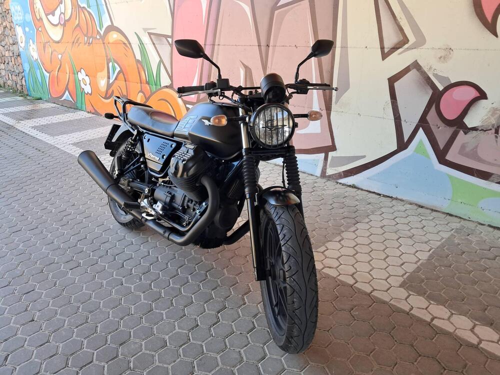 Moto Guzzi V7 III Stone (2017 - 20)