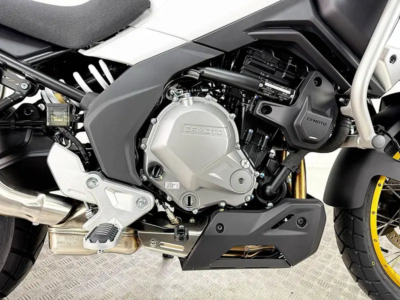 CFMOTO 700MT Adventure (2025 - 26) (8)
