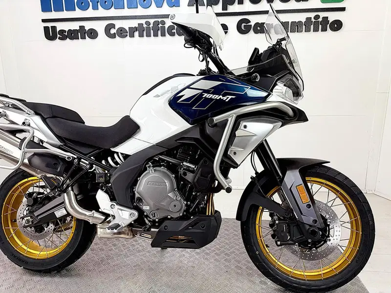 CFMOTO 700MT Adventure (2025 - 26) (9)
