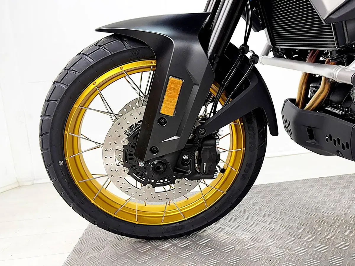CFMOTO 700MT Adventure (2025 - 26) (12)