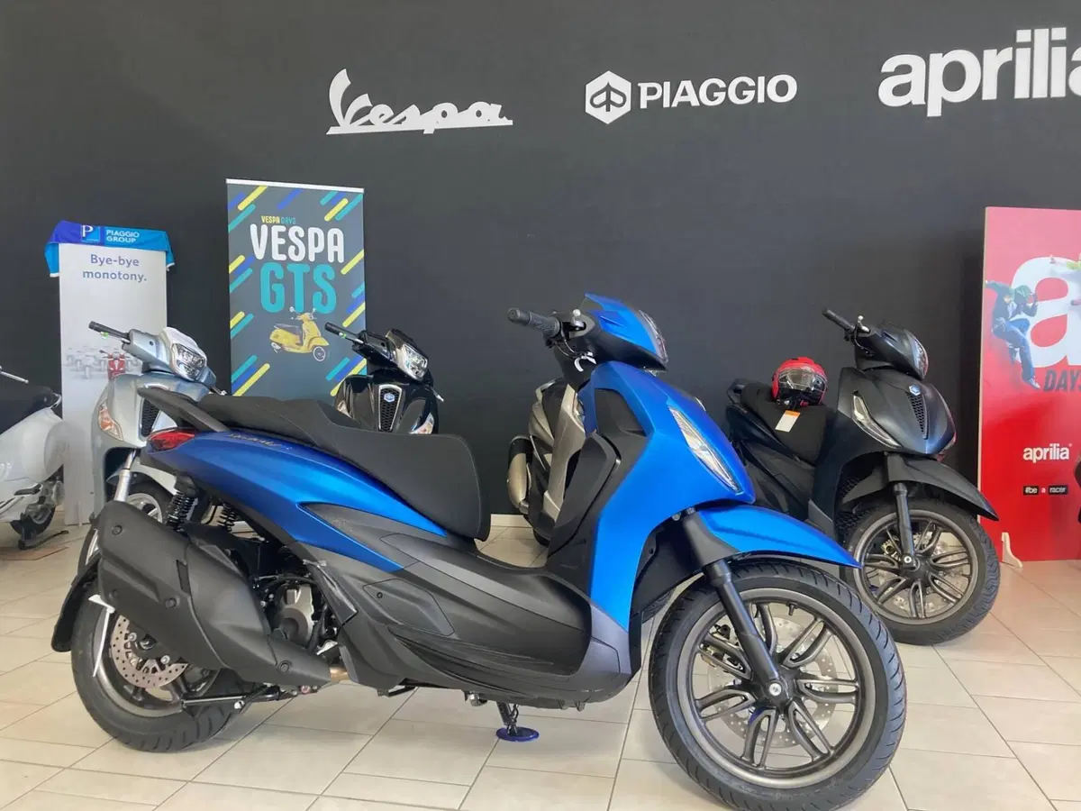 Piaggio Beverly 400 (2025 - 26)