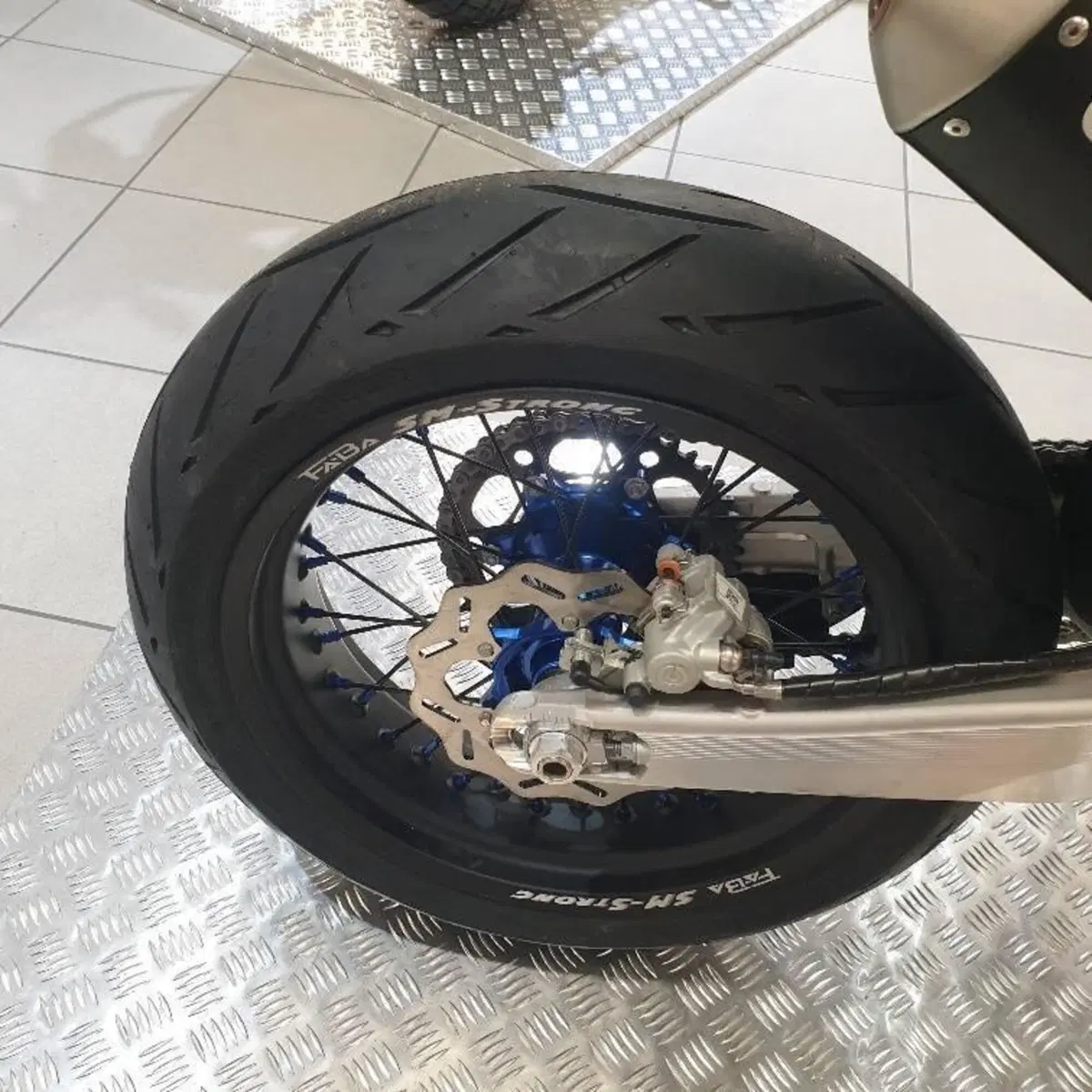 Husqvarna SMR 125 (2011 - 13) (5)