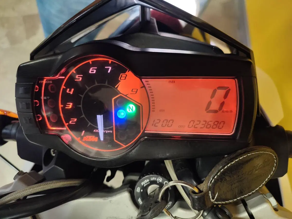 KTM 690 Duke R (2010 - 15) (5)