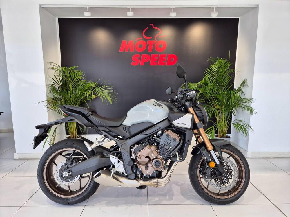 Honda CB 650 R E-Clutch (2024 - 25)