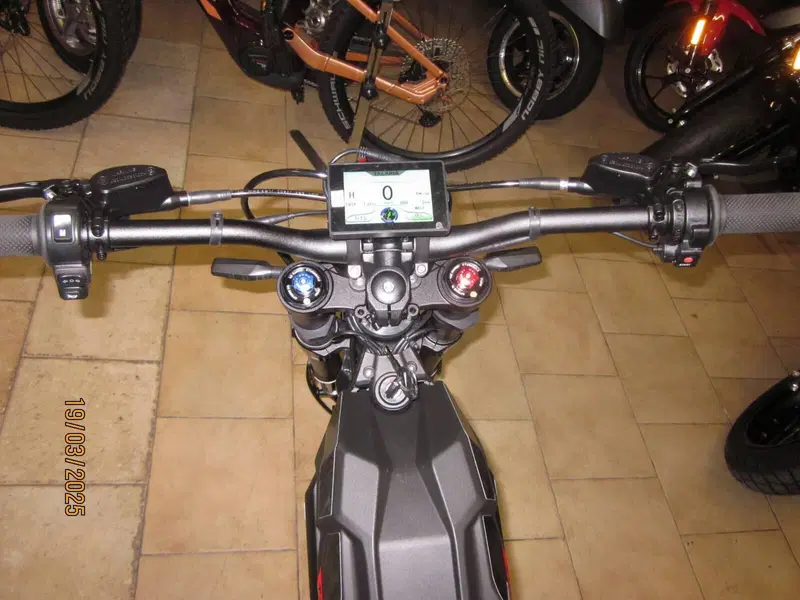 Talaria Moto Sting TL5500 Pro L1e (2025 - 26) (9)