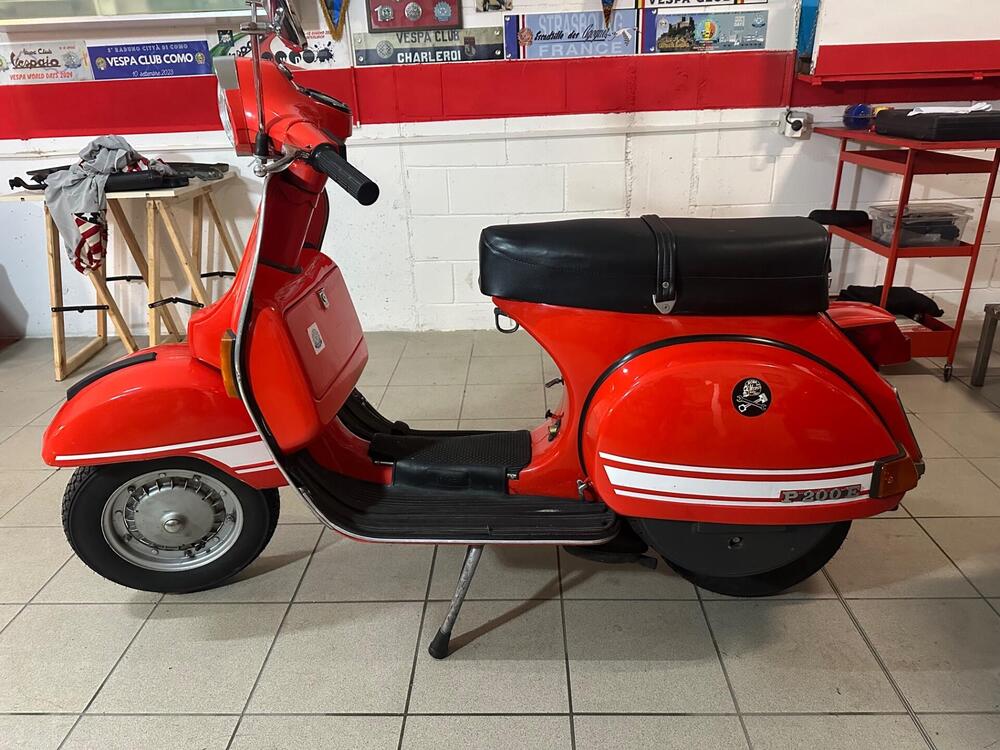 Vespa P200e (2)