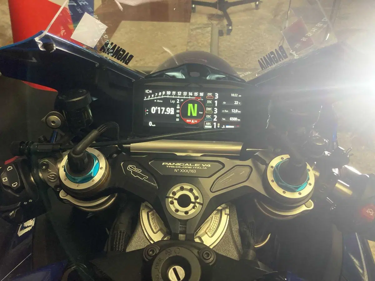 Ducati Panigale V4 Tricolore Italia: in omaggio alla vittoria del Mugello [VIDEO] (6)