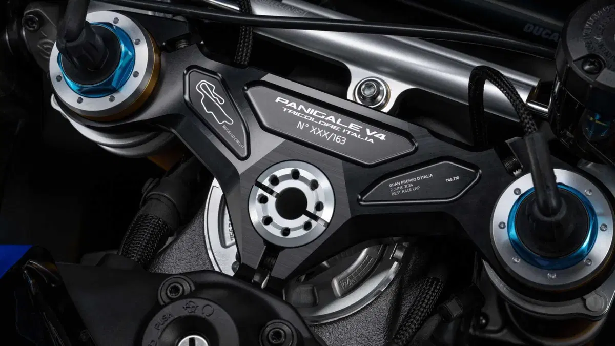 Ducati Panigale V4 Panigale V4 Tricolore Italia (2025 - 26) (17)