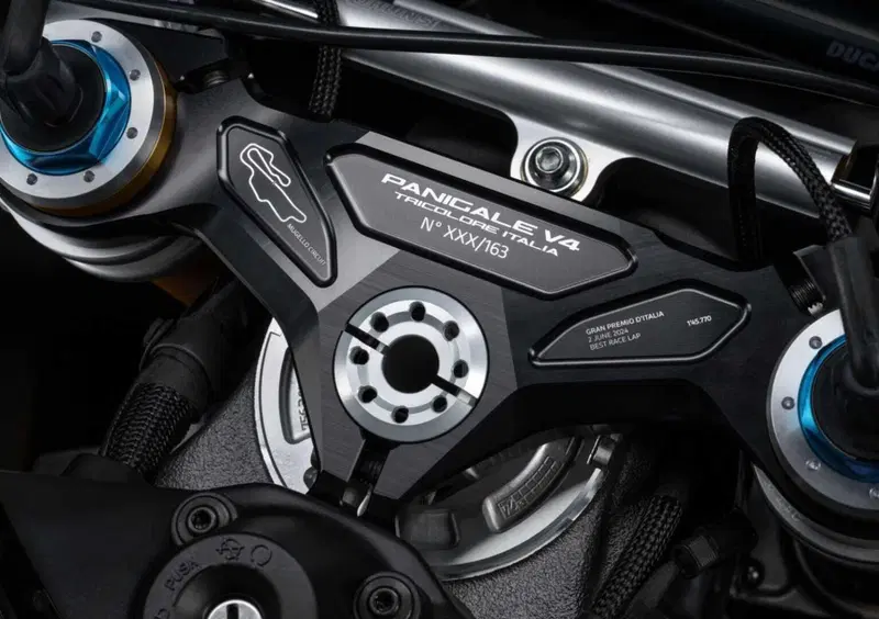 Ducati Panigale V4 Panigale V4 Tricolore Italia (2025 - 26) (16)