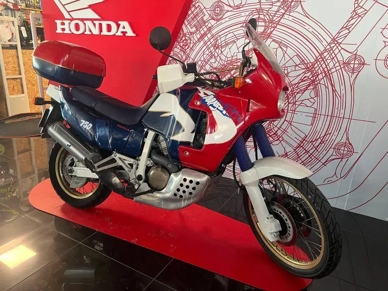 Honda Africa Twin NXR 750 (1990 - 91) (2)