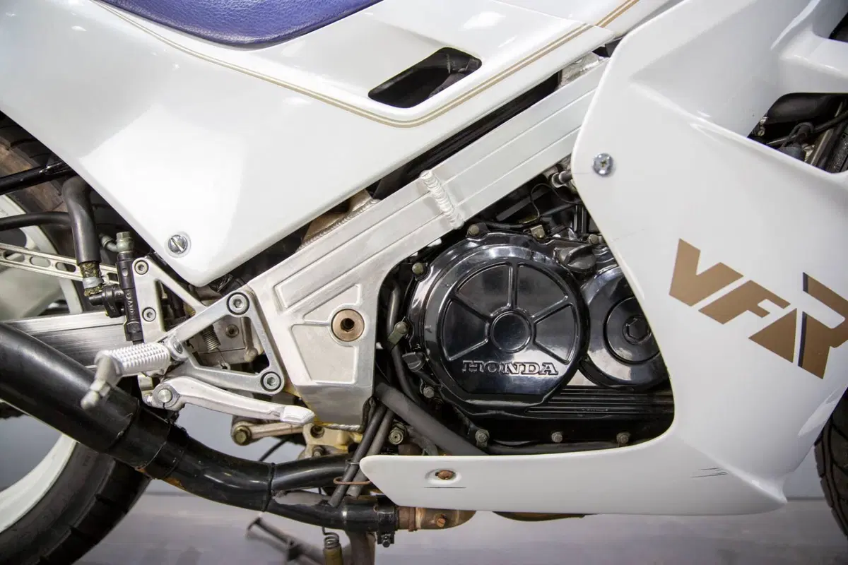 Honda VFR 750 F (1986 - 87) (16)