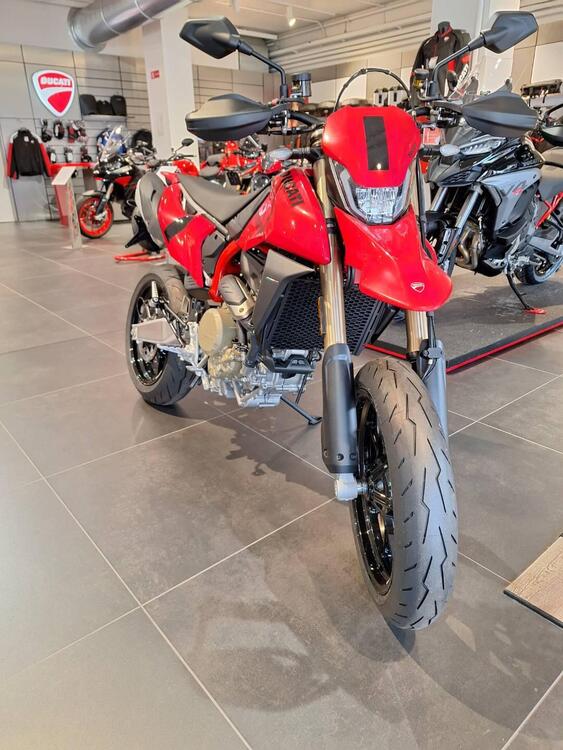 Ducati Hypermotard 698 Mono (2024 - 25) (4)