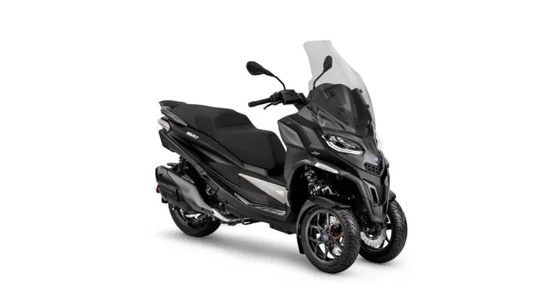 Piaggio MP3 530 Hpe Exclusive (2025 - 26) (2)