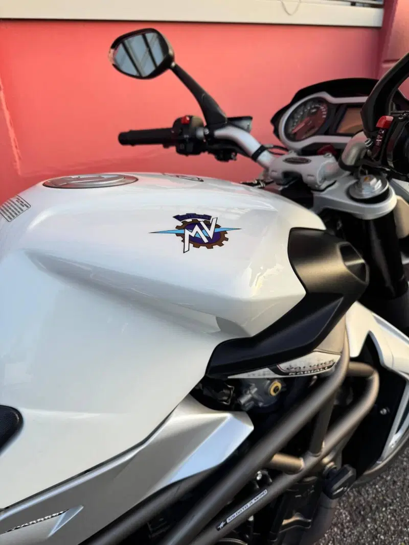 MV Agusta Brutale 990 R (2009 - 12) (6)