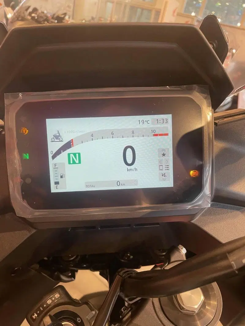 Honda Transalp XL750 (2025) (6)