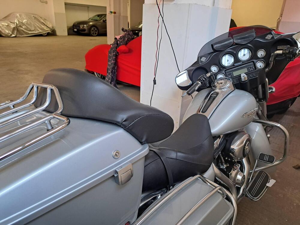 Harley-Davidson 1690 Electra Glide Classic (2010 - 12) - FLHTC (5)