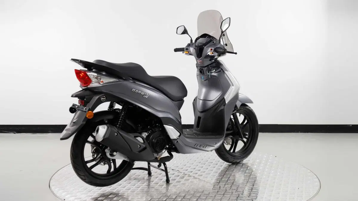 Alien Motors Darwin 125 Darwin 125 (2025 - 26) (3)