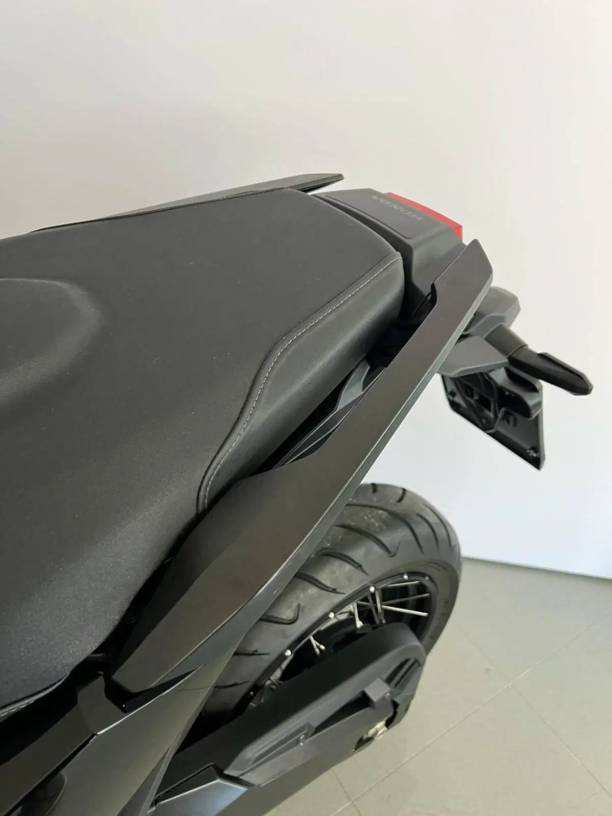 Honda X-ADV 750 DCT (2021 - 24) (9)