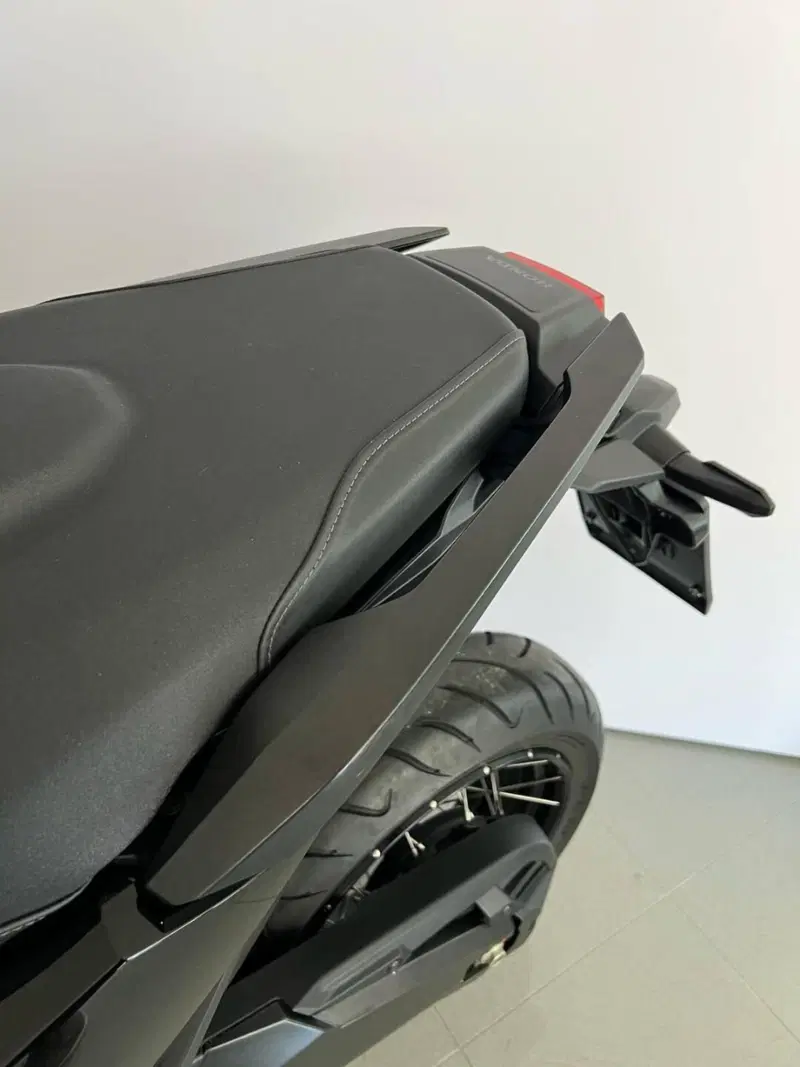 Honda X-ADV 750 DCT (2021 - 24) (9)