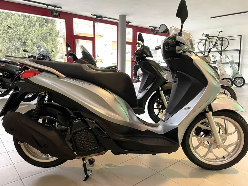 Piaggio Medley 125 (2025 - 26) (2)