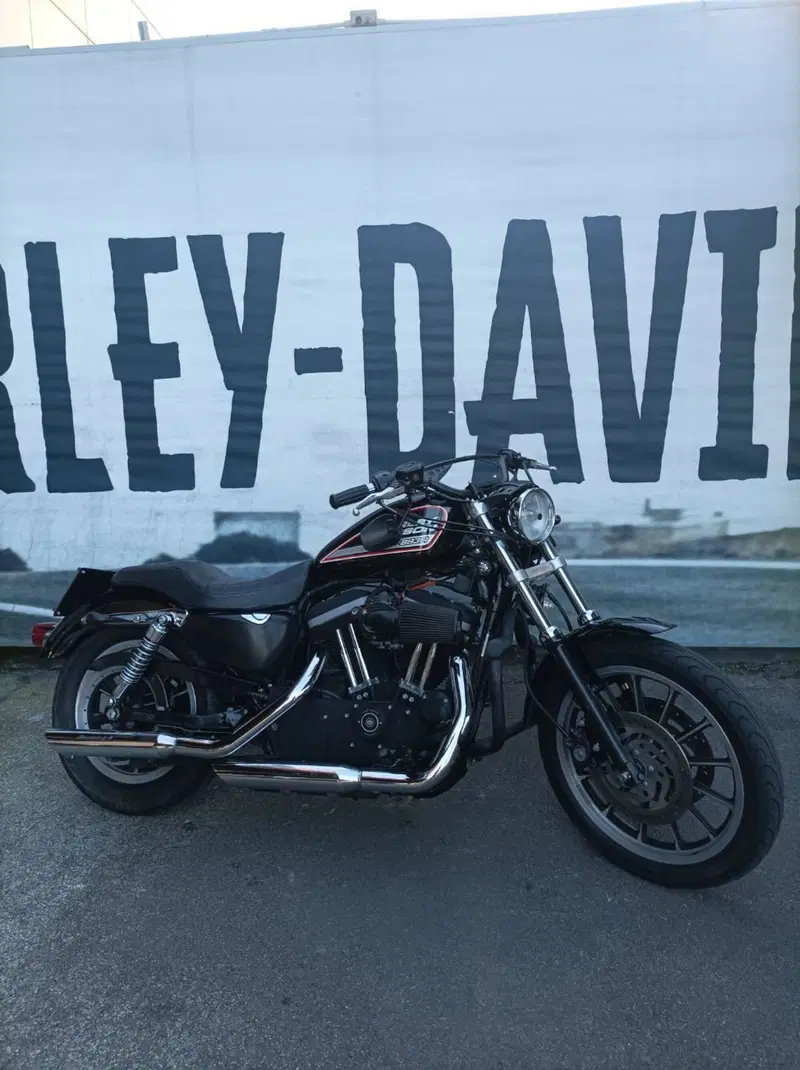 Harley-Davidson 883 R (2004 - 05) - XL 883R