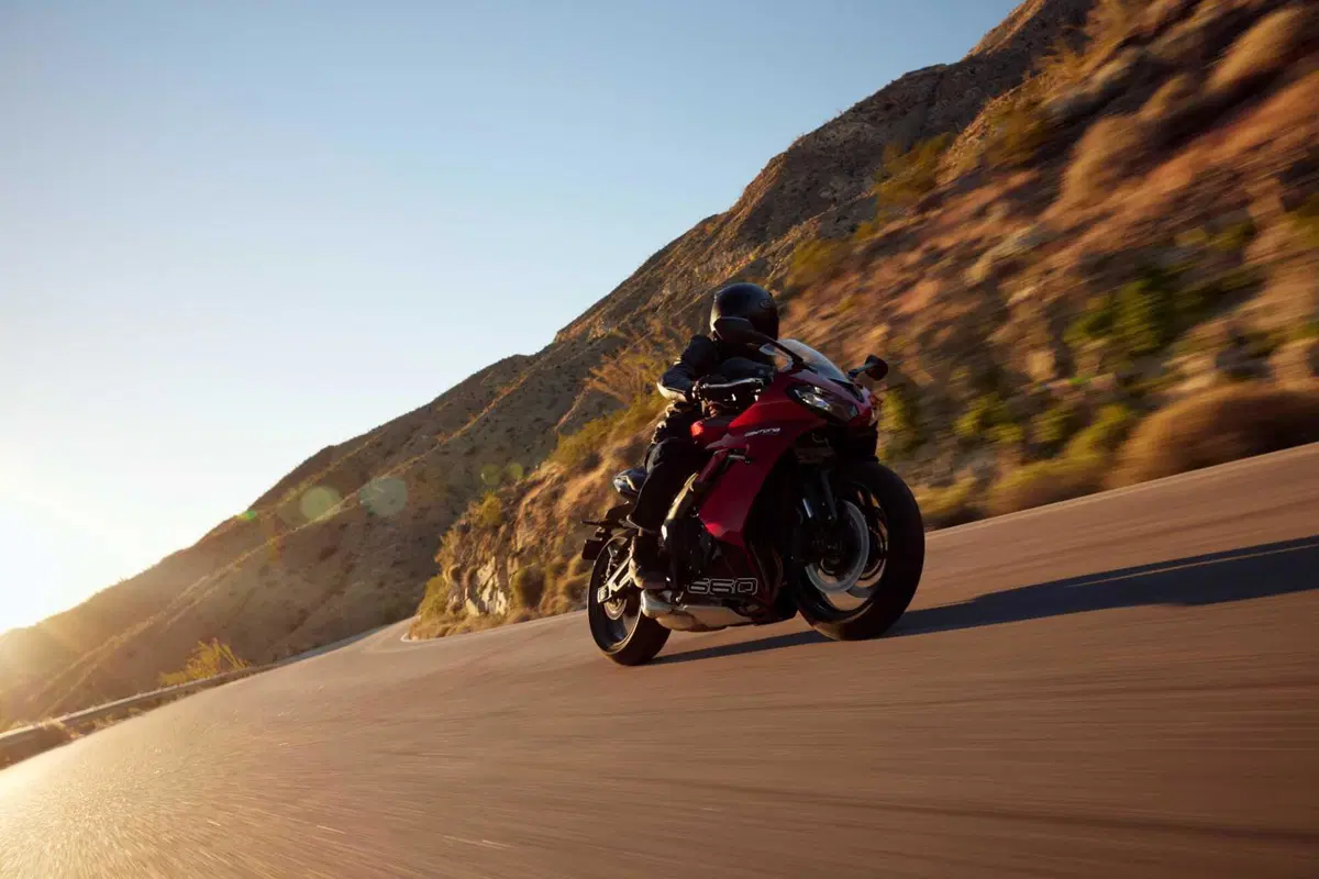 Triumph Speed Triple 1200 RS, Street Triple 765 RS e Daytona 660: puoi provarle in pista! Ecco quando (2)