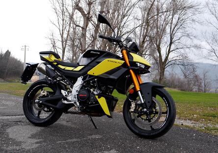 TEST Fantic Stealth 125: abbiamo provato la nuova naked made in Italy [VIDEO e GALLERY]