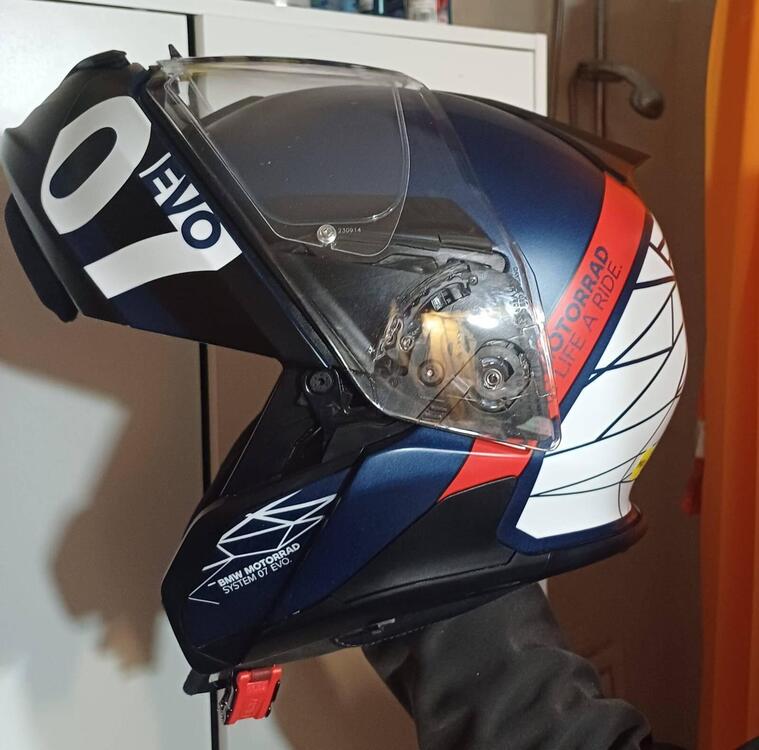 Casco bmw carbon (2)