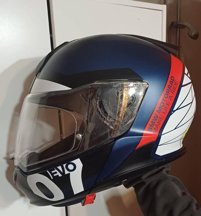 Casco bmw carbon (3)