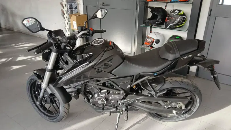 Voge Brivido 125R (2023 - 26) (2)