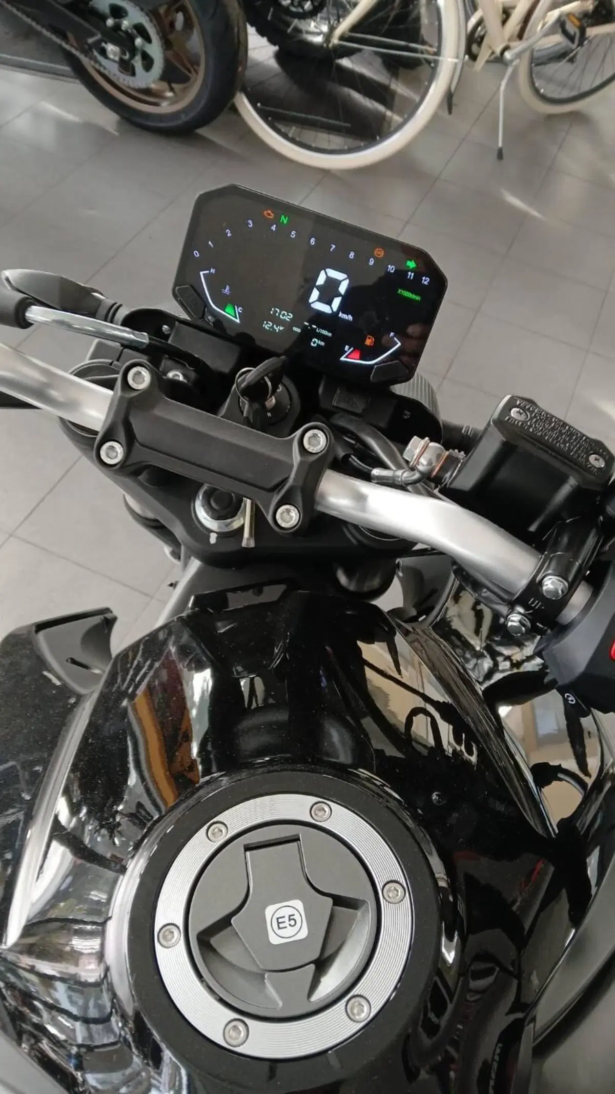 Voge Brivido 125R (2023 - 26) (4)