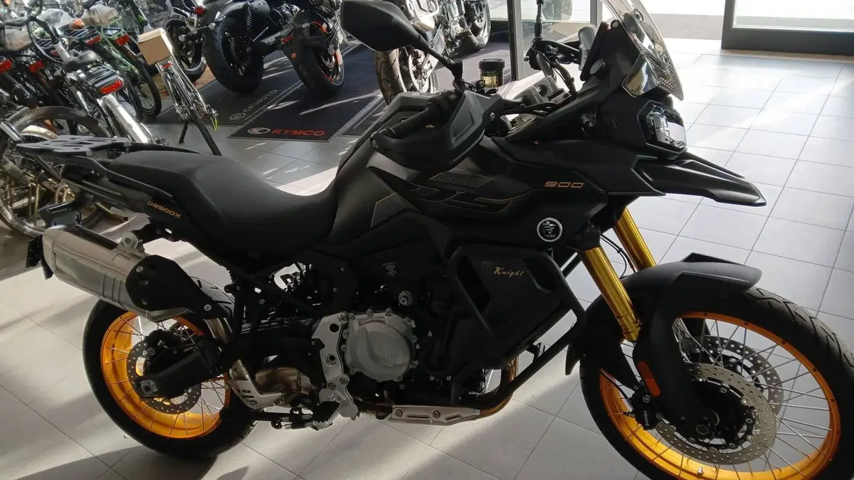 Voge Valico 900DSX (2024 - 26) (4)