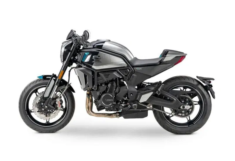 CFMOTO 700CL-X Sport (2022 - 26) (6)