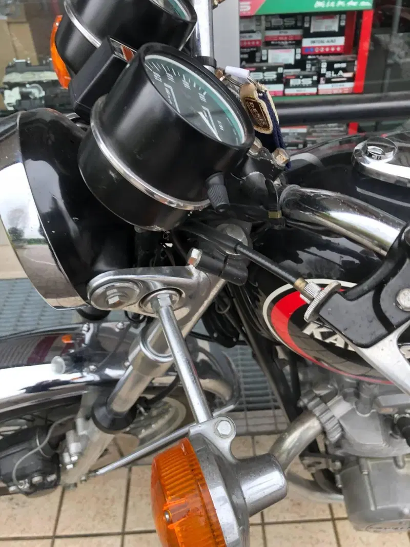 Kawasaki Z 350 I (10)