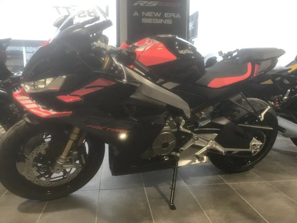 Aprilia RS 660 Factory (2025 - 26) (3)