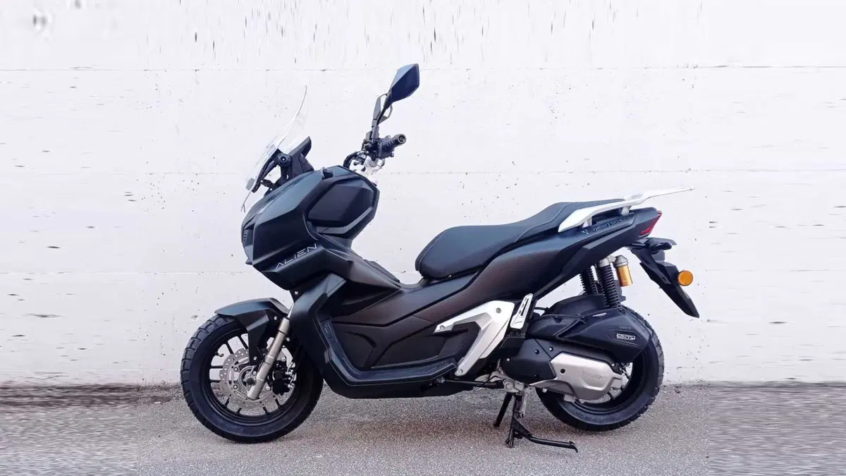 Alien Motors Newton 125 Newton 125 (2025 - 26) (5)