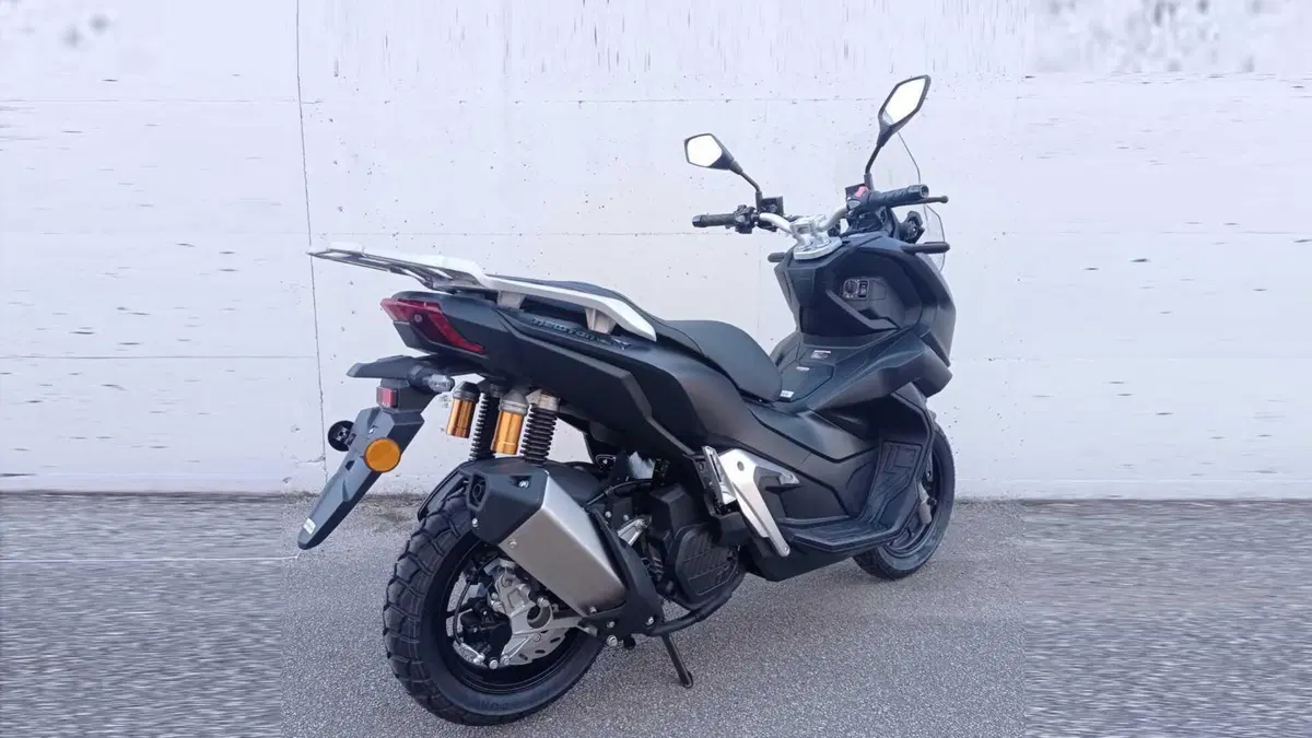 Alien Motors Newton 125 Newton 125 (2025 - 26) (3)