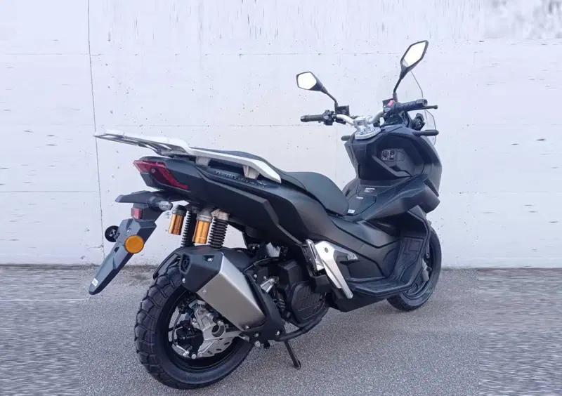Alien Motors Newton 125 Newton 125 (2025 - 26) (3)